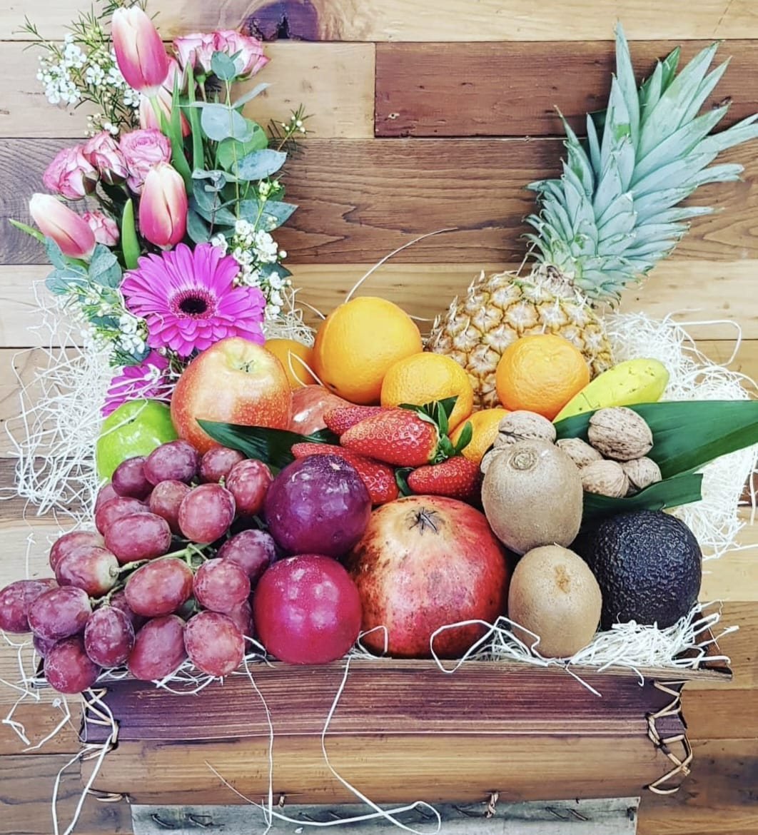 Floristería Lilium - Regalos - Cestas de fruta